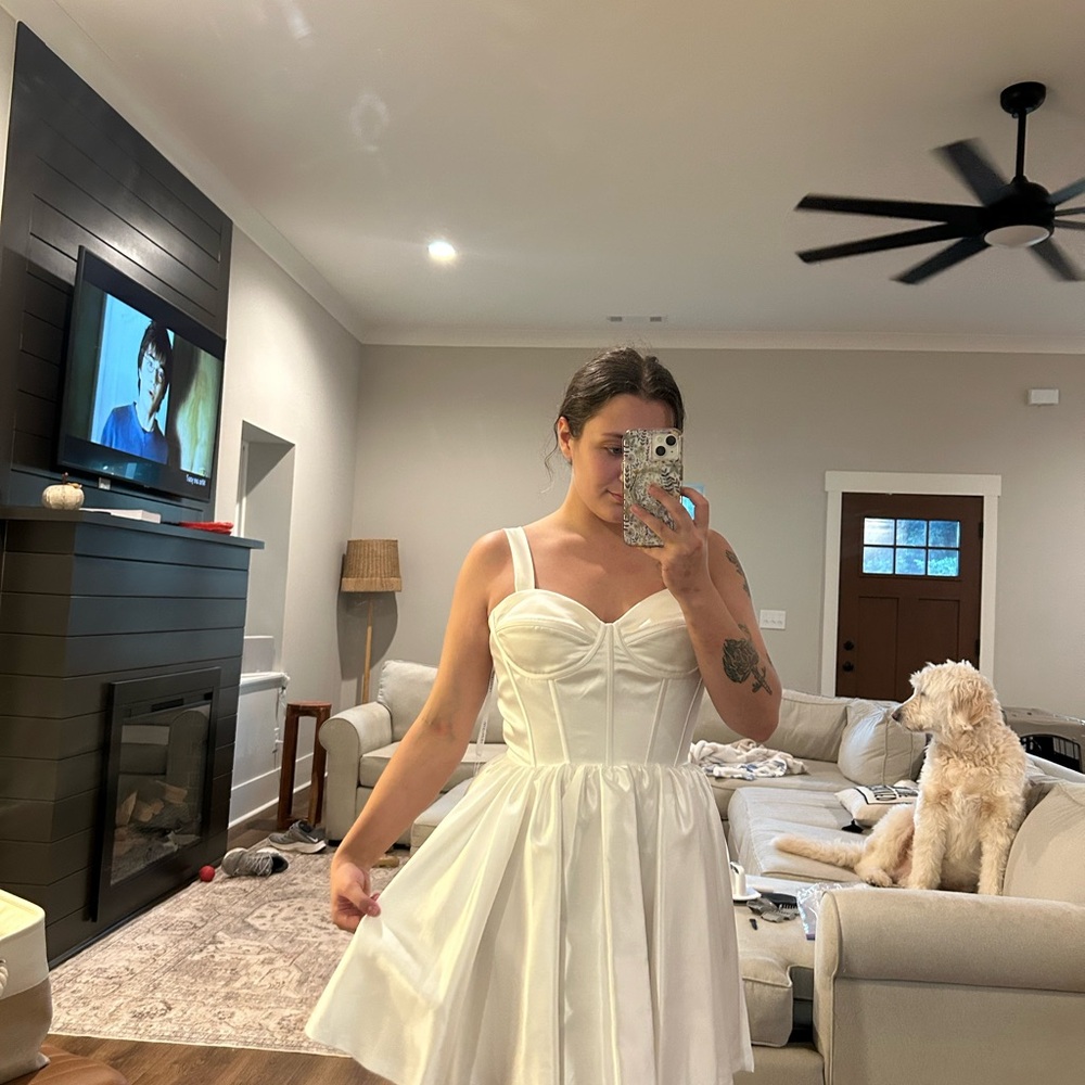 Elegant White Wedding Dress